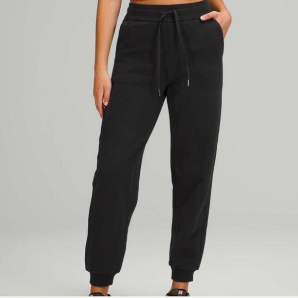 Lululemon Scuba Jogger Pants - Picture 1 of 2